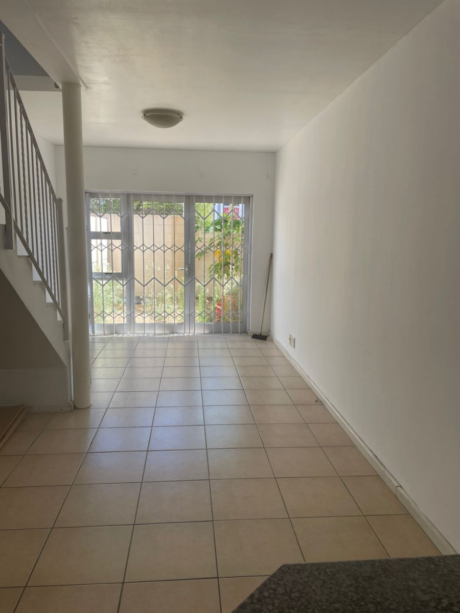 2 Bedroom Property for Sale in Mowbray Western Cape